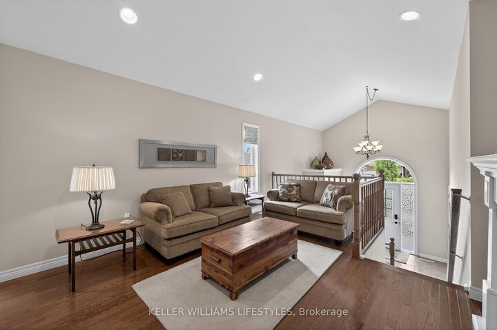 Property Photo: 1990 Foxwood Avenue ON N6G 0C5
