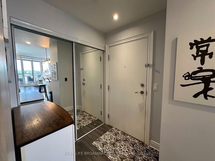 Property Photo: 99 South Town Centre Boulevard 820 ON L6G 0E9