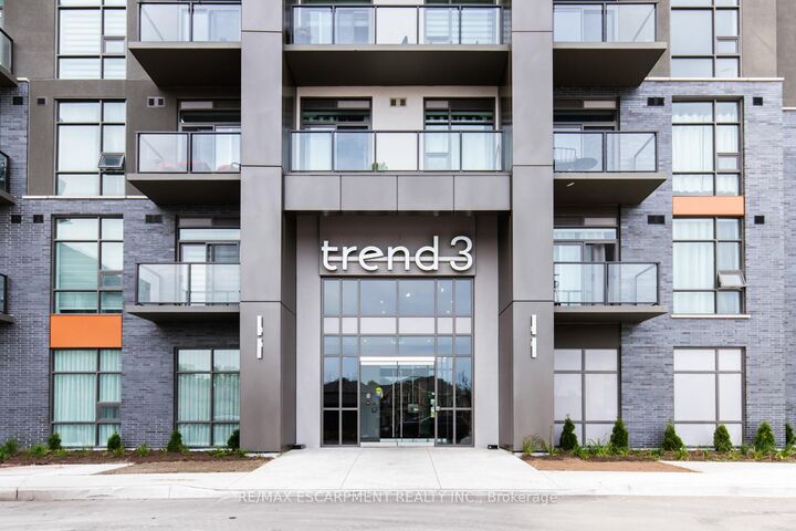 Property Photo: 470 Dundas Street E 904 ON L8B 1Z2