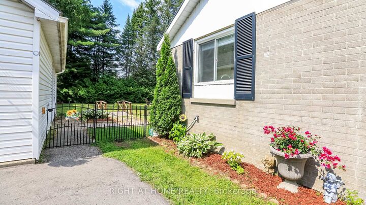 Property Photo: 774 James Street ON L9S 2G6