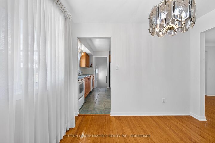 Property Photo:  810 Haverhill Drive  ON K7M 4V2 