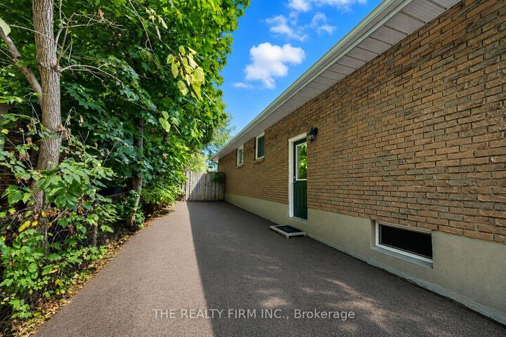 Property Photo: 2 Noel Avenue ON N5V 1A9