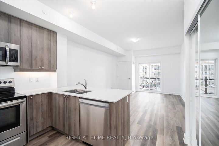 Property Photo: 50 Lakebreeze Drive 321 ON L1B 0V9