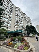 Property Photo: 744 Wonderland Road S 1208 ON N6K 4K3