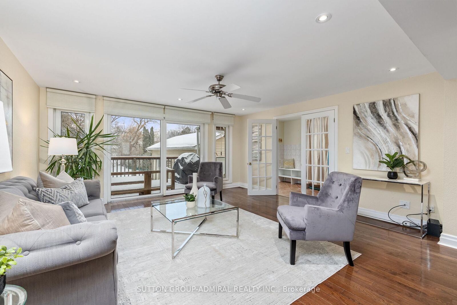Property Photo: 110 Wood Lane ON L4C 4W1
