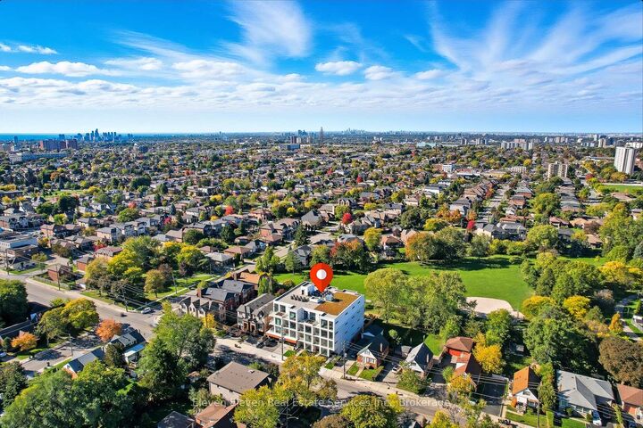 Property Photo: 722 Marlee Avenue 404 ON M6B 3J7