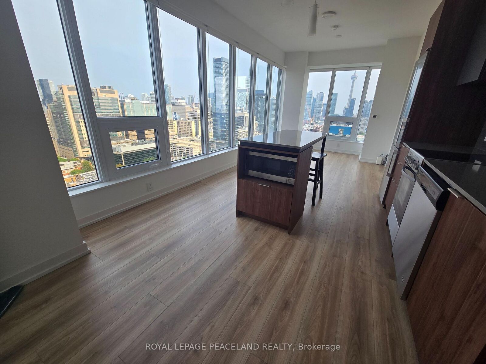 Property Photo:  203 College Street 2308  ON M5T 1P9 
