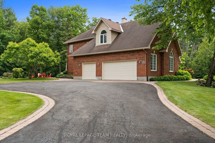 Property Photo: 50 Marchvale Drive ON K2W 1C2