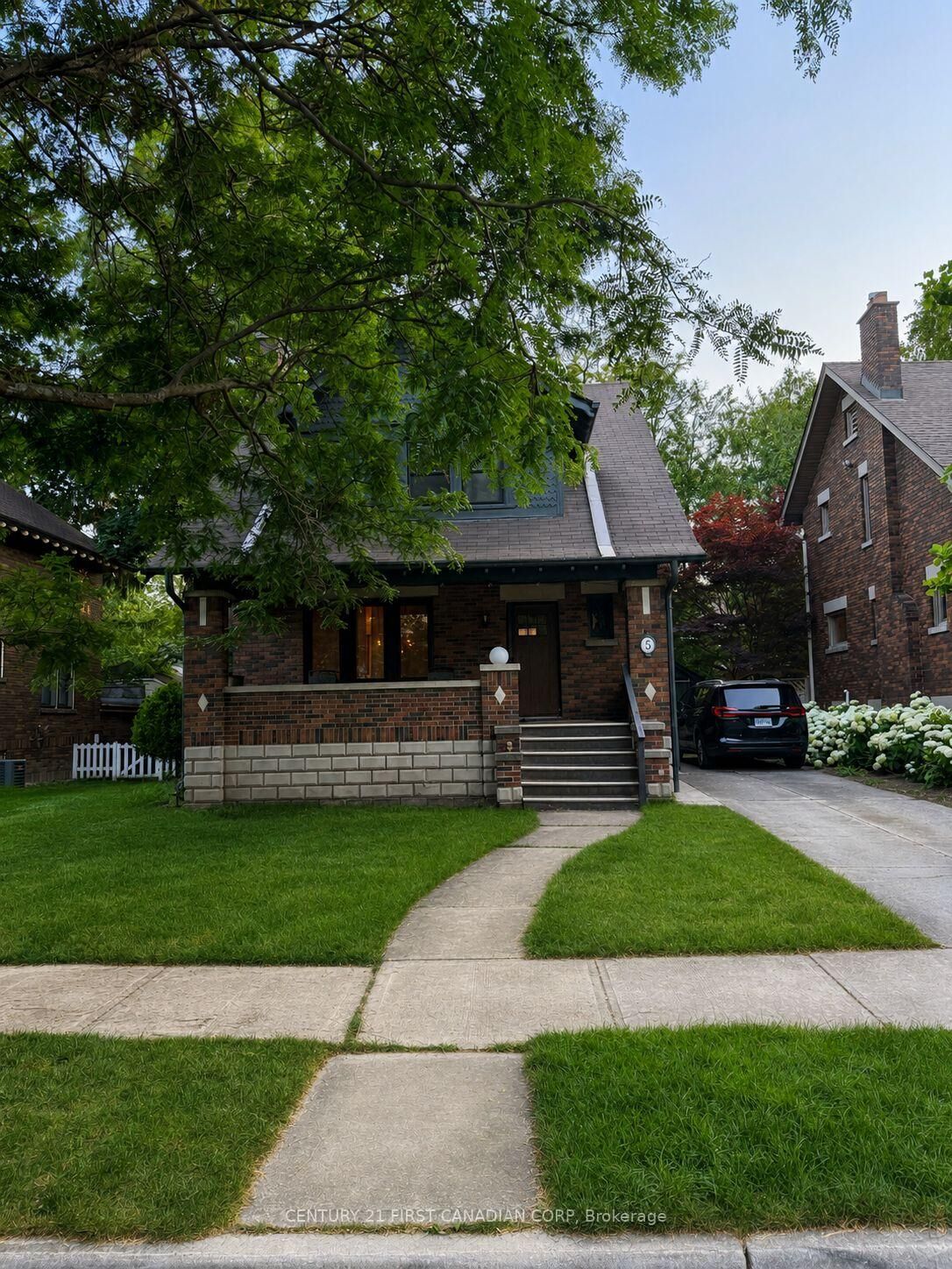Photo de la propriété:  5 Clenray Place  ON N6A 3Y9 