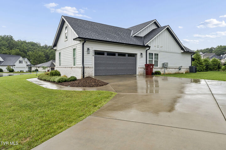 Property Photo: 576 Gardenia Drive TN 37615