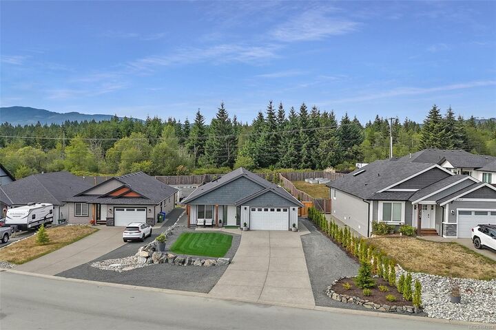 Property Photo: 3177 Fernwood Lane BC V9Y 0C4