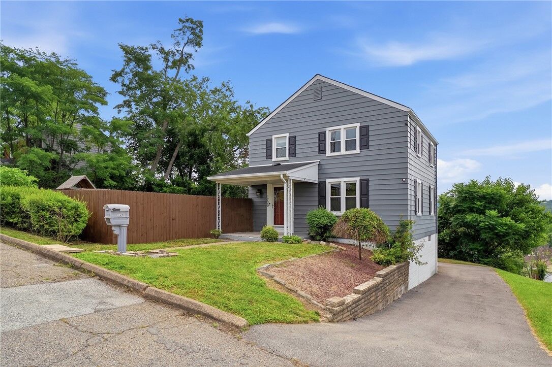 Property Photo: 1739 Pierce St PA 15001
