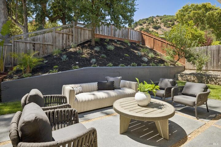 Property Photo:  2235 Juniperberry Drive  CA 94903 