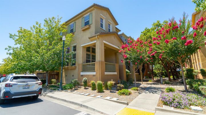Property Photo: 2714 Tribeca Place CA 94533