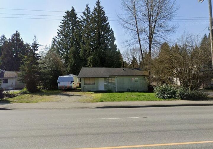 21130 Dewdney Trunk Road — photo 1