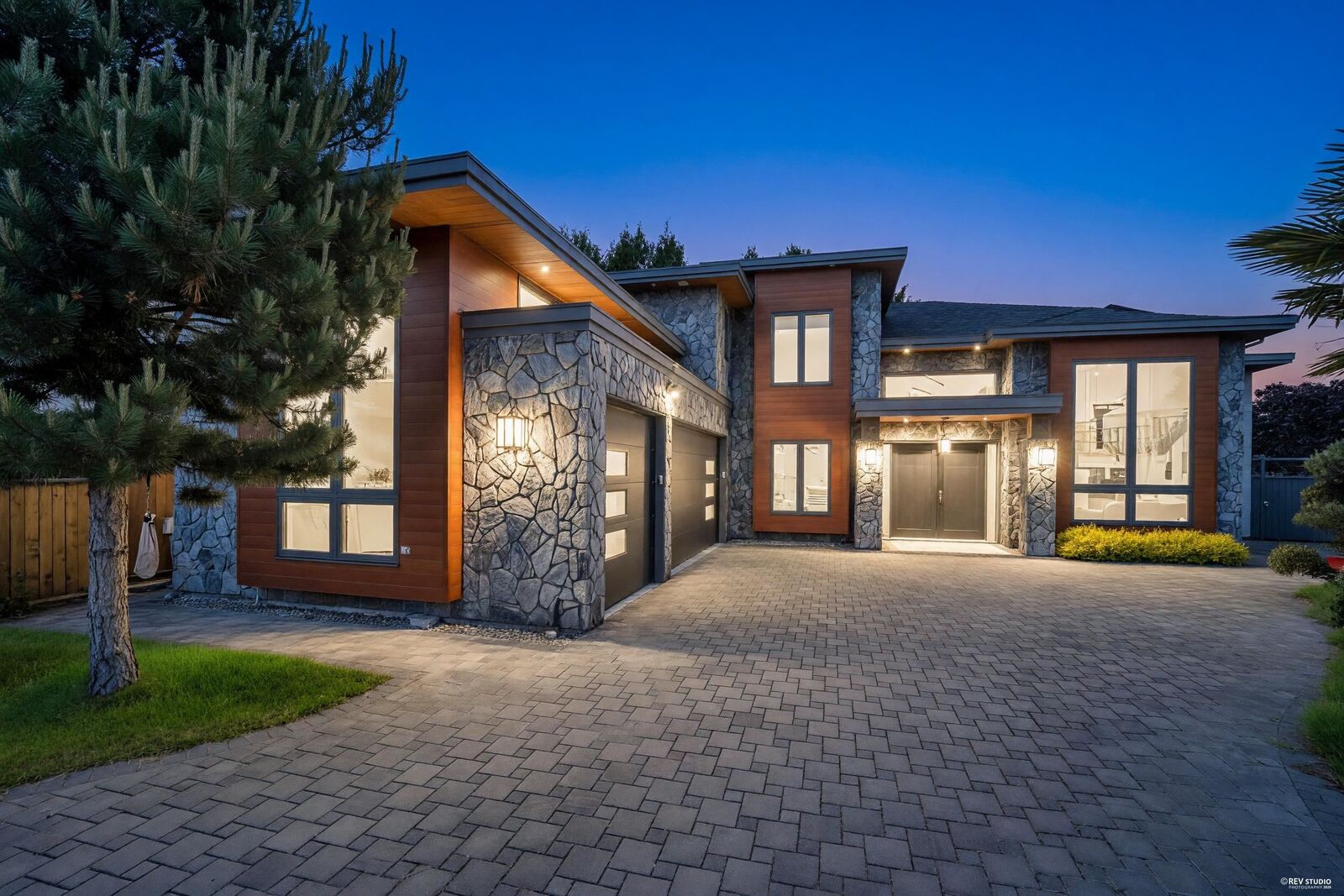 Property Photo: 7280 Lombard Road BC V7C 3N1