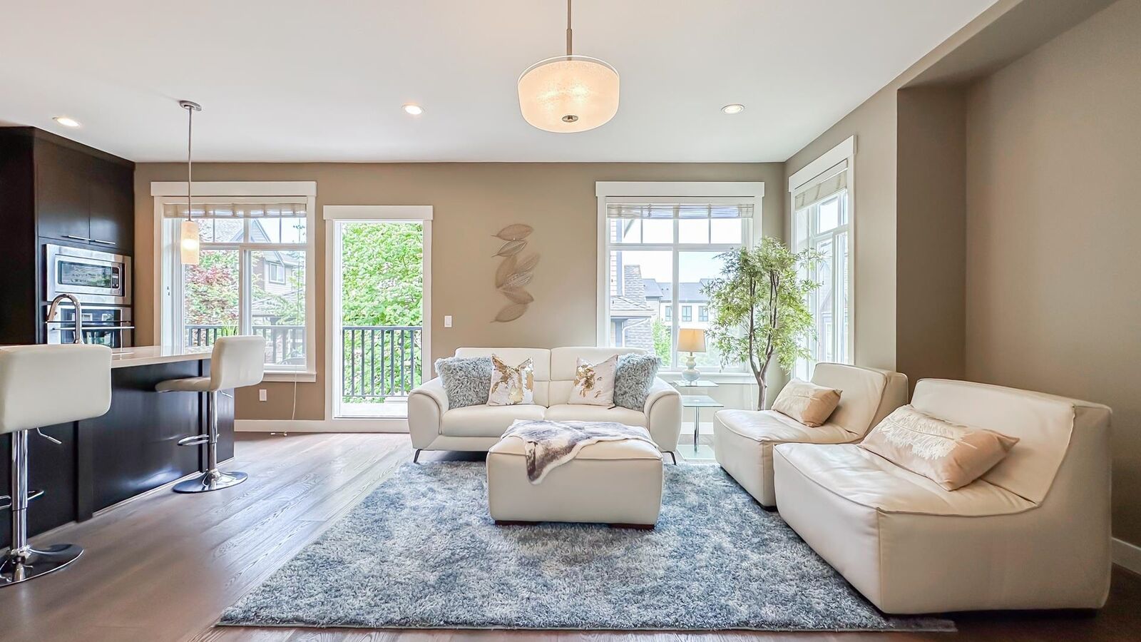 Property Photo: 15977 26 Avenue 25 BC V3Z 2W7