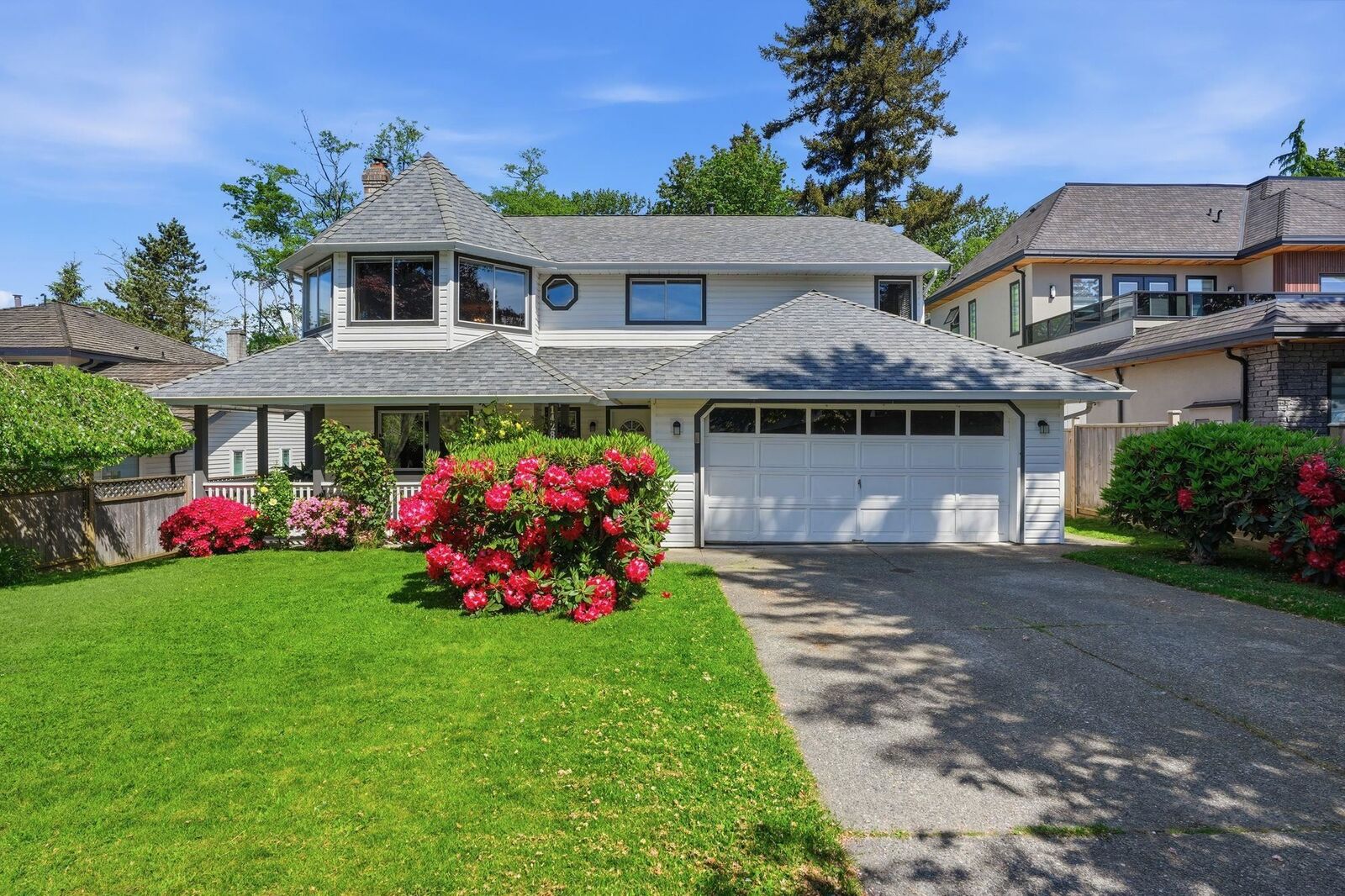Property Photo: 14287 73A Ave Avenue BC V3W 2R9