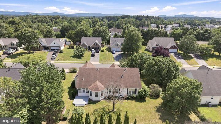Property Photo: 231 Bentley Avenue VA 22602