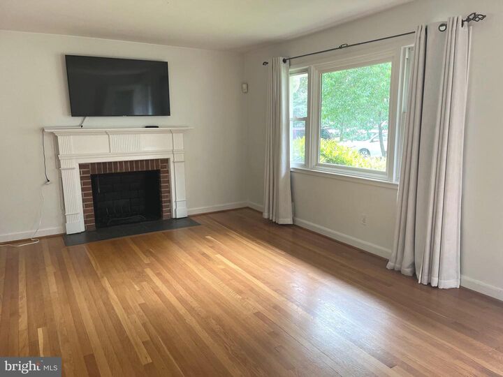 Property Photo: 1108 Archer Court VA 22312