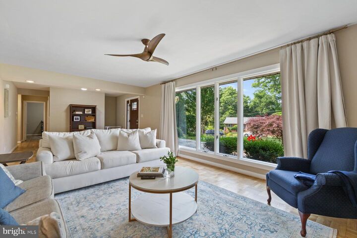 Property Photo:  7608 Quintana Court  MD 20817 