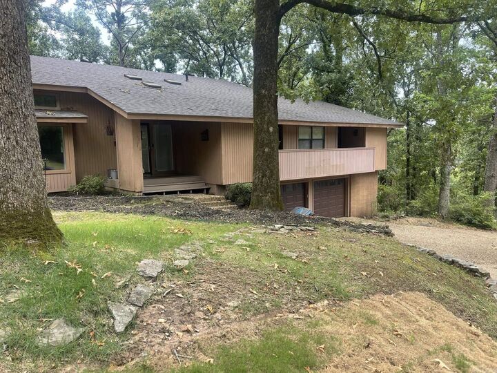 Property Photo: 3 Catina Ct AR 72211