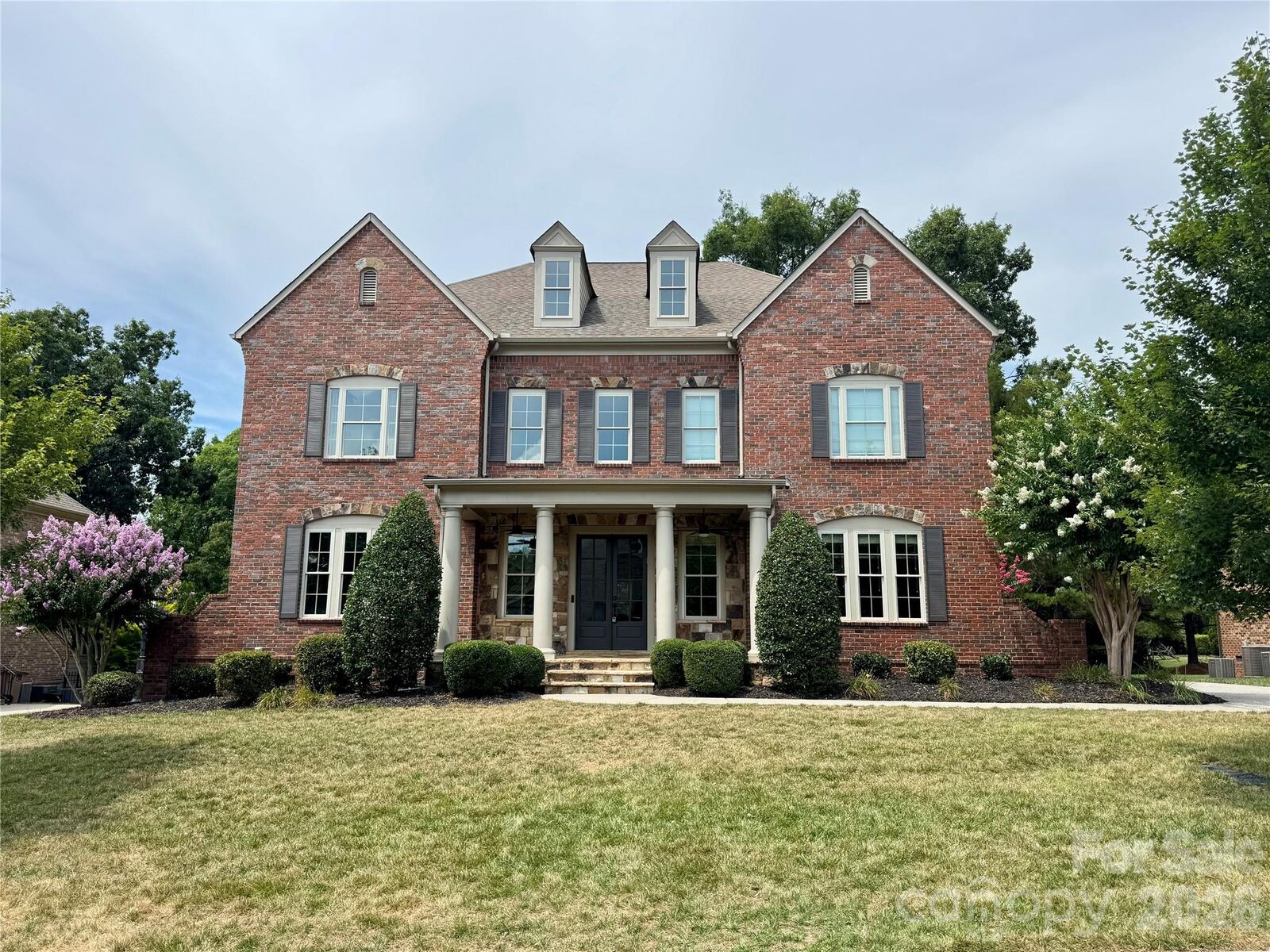 Property Photo: 1004 Viscount Drive NC 28104