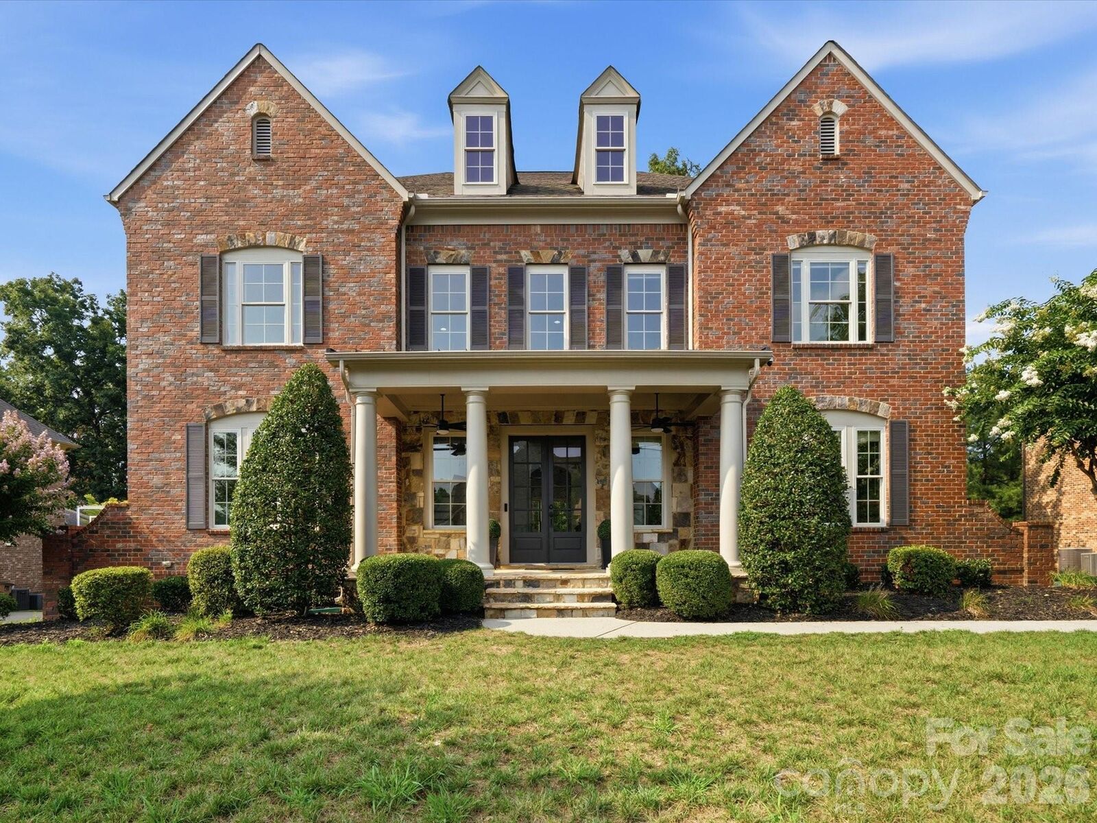 Property Photo:  1004 Viscount Drive  NC 28104 