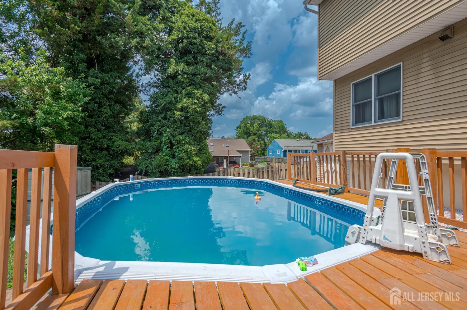 Property Photo:  9 Salem Street  NJ 08854 