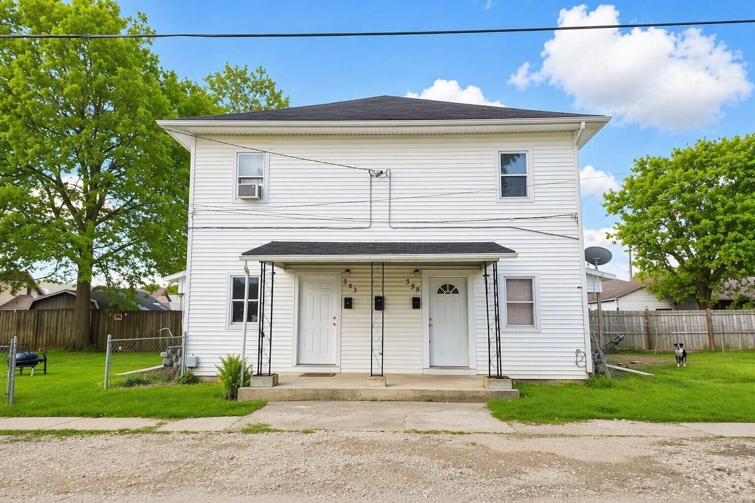 Property Photo: 351-353 Barclay Street OH 43055