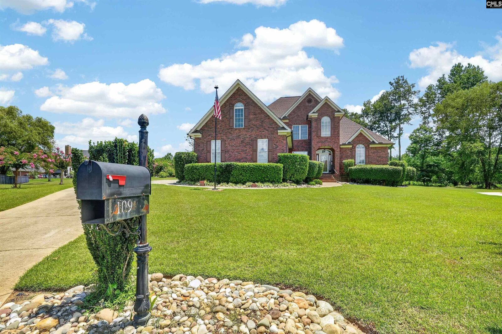 Property Photo: 109 Sommerford SC 29072