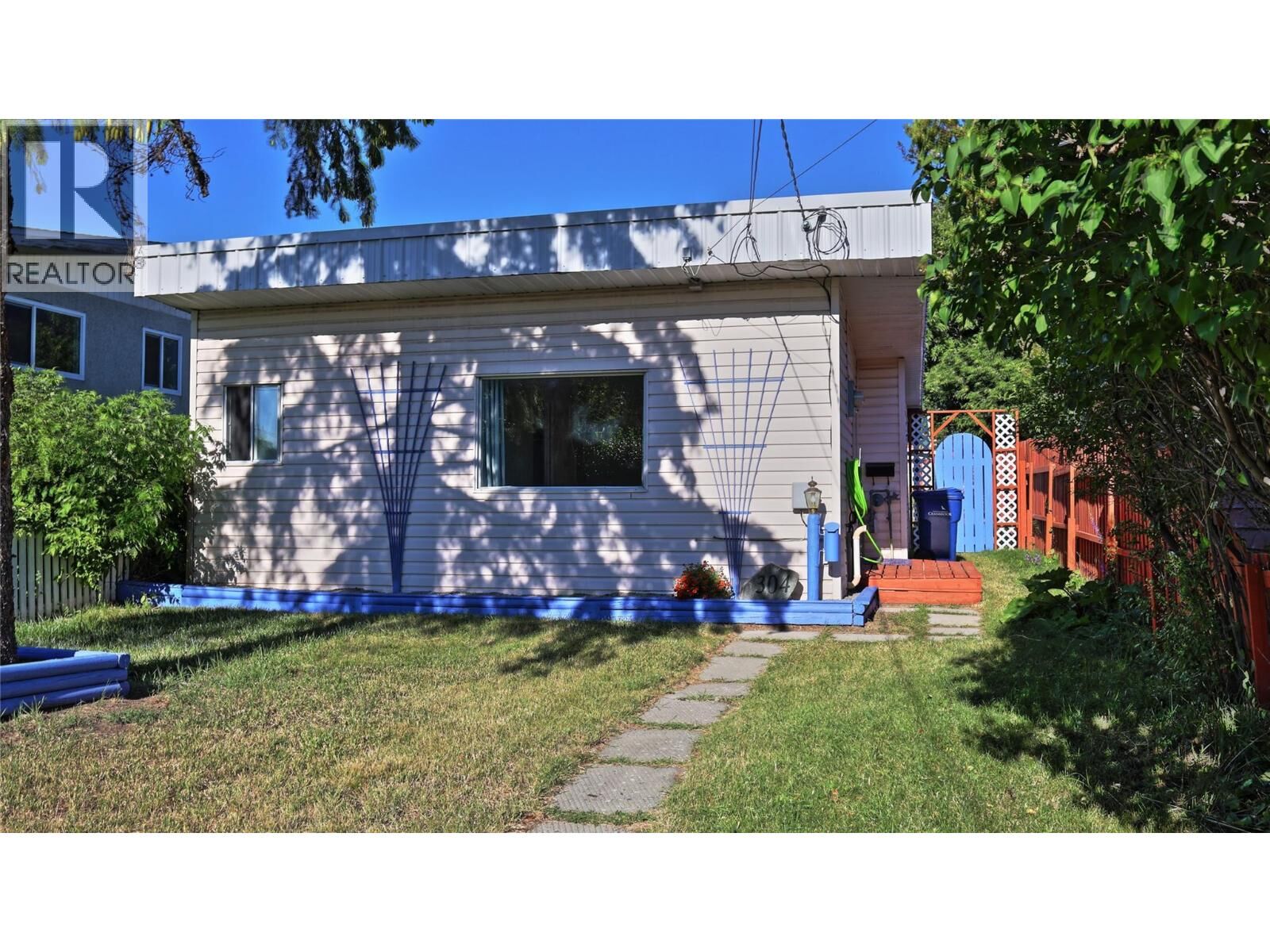 Property Photo: 304 5th Avenue South BC V1C 1J4