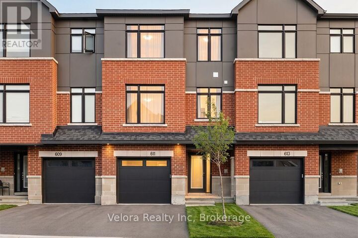 Property Photo:  611 Knotridge Street  ON K1W 0M3 