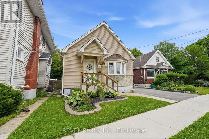 Property Photo: 19 Leeper Street ON L2S 2M9