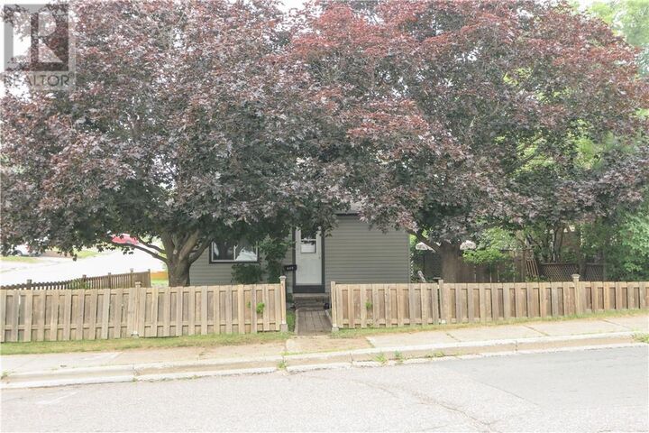 Property Photo: 305 Whittaker Street ON P3C 3X7