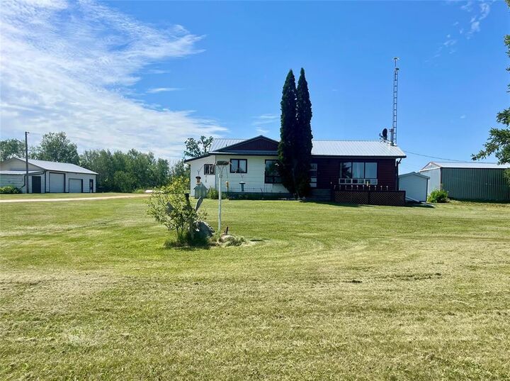 Property Photo: 139100 #6 Highway MB R0C 0E0