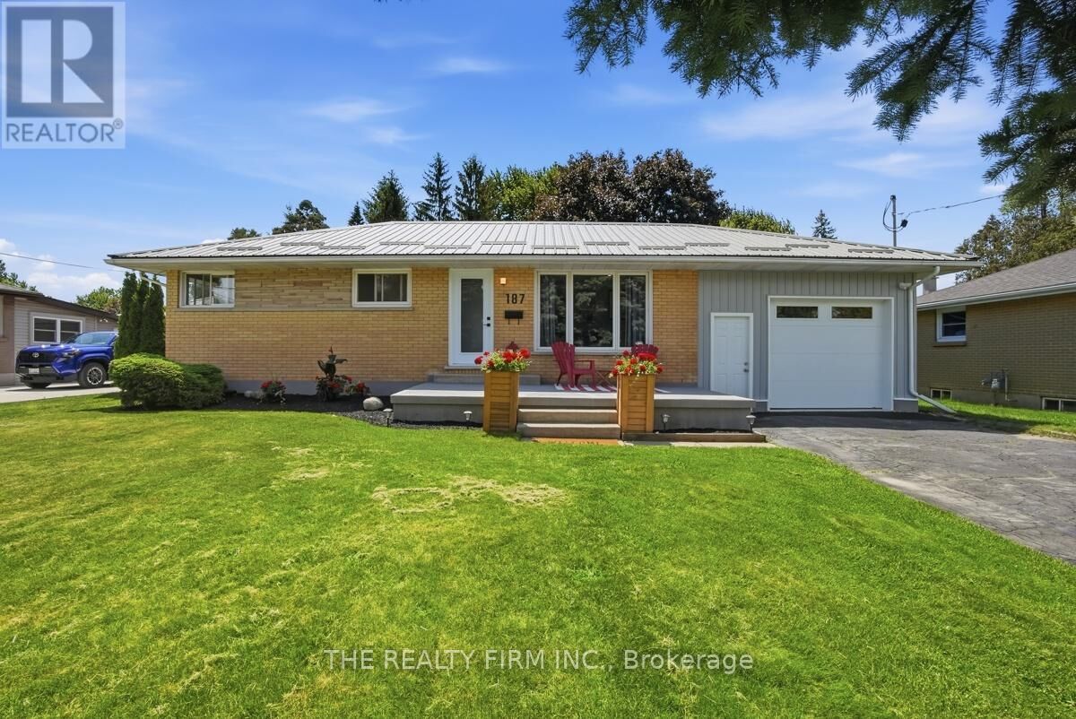 Property Photo:  187 Byron Street  ON N0M 2M0 