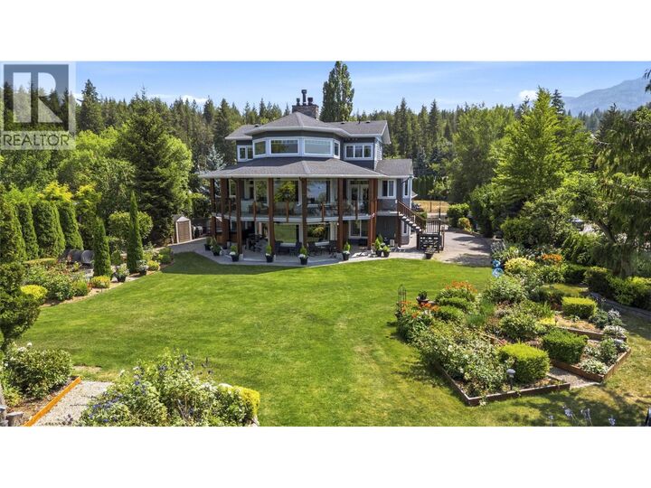 Property Photo: 2868 Grant Road BC V0E 2W0