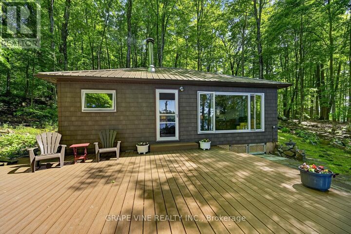 1010 Firefly Lane — photo 1