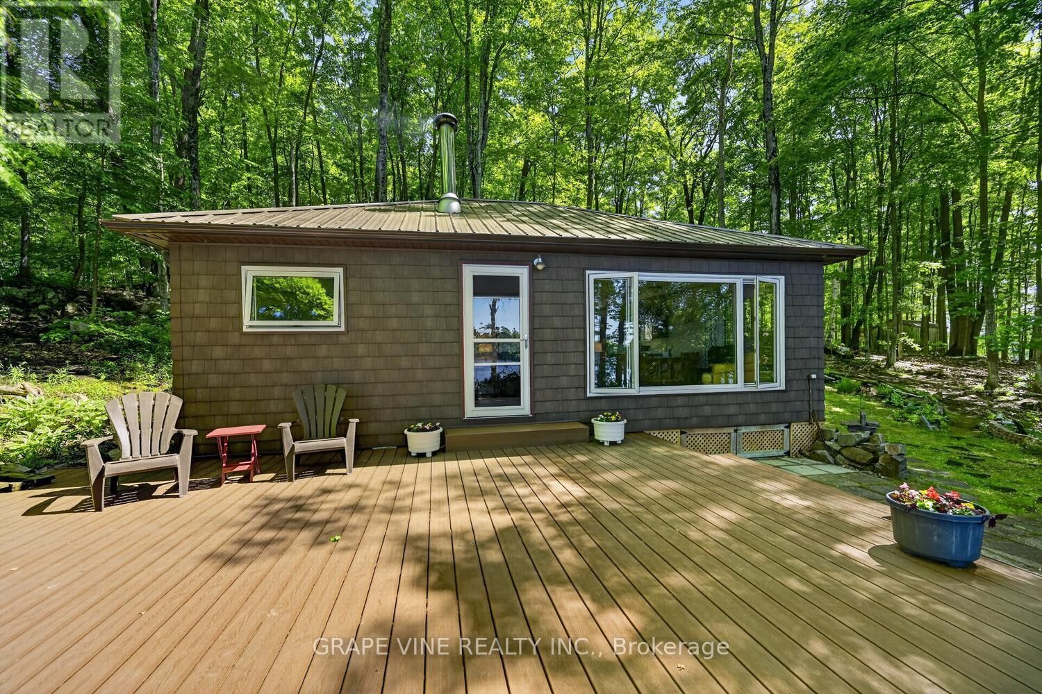 Property Photo: 1010 Firefly Lane ON K0H 2L0