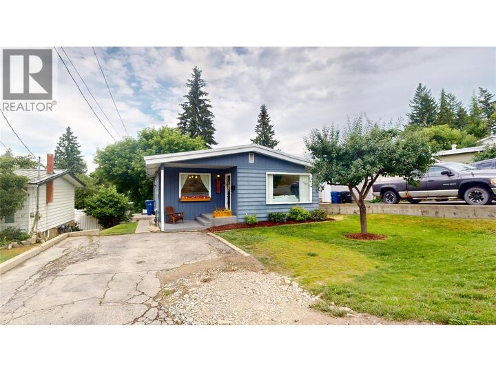 Property Photo: 1108 11 Street South BC V1C 1V8