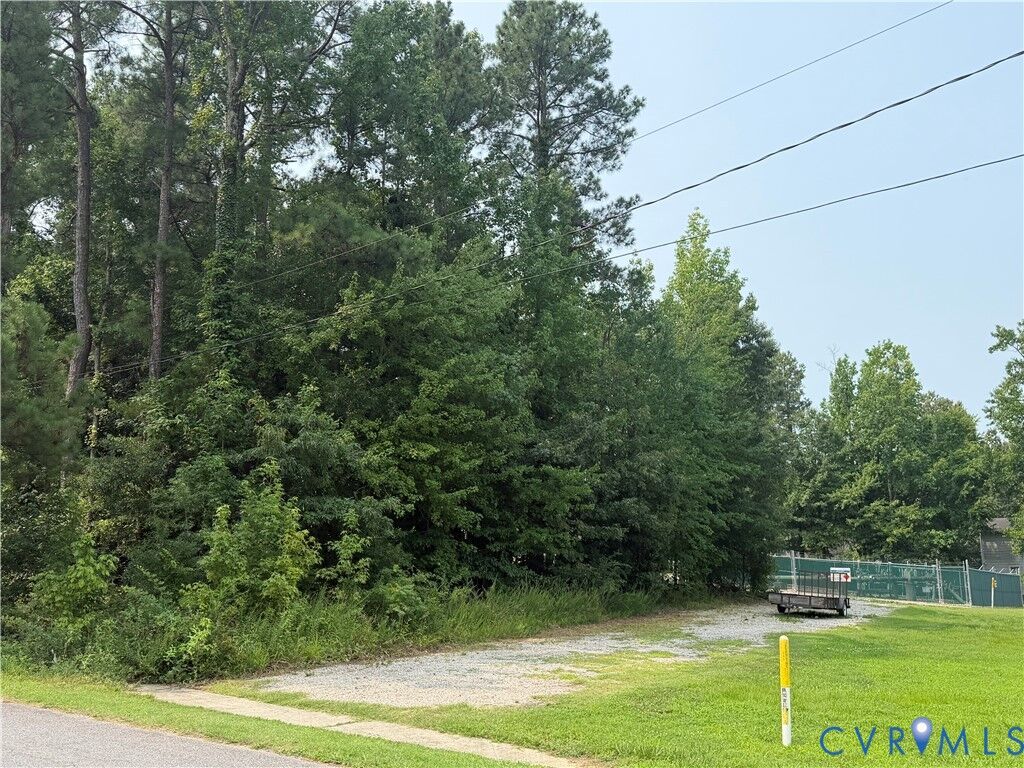 Property Photo: 5116 Niles Road VA 23234