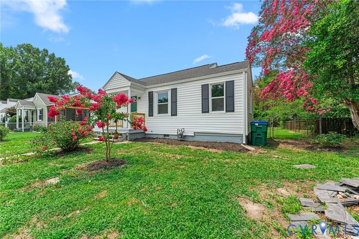 Property Photo: 920 Hill Top Drive VA 23225