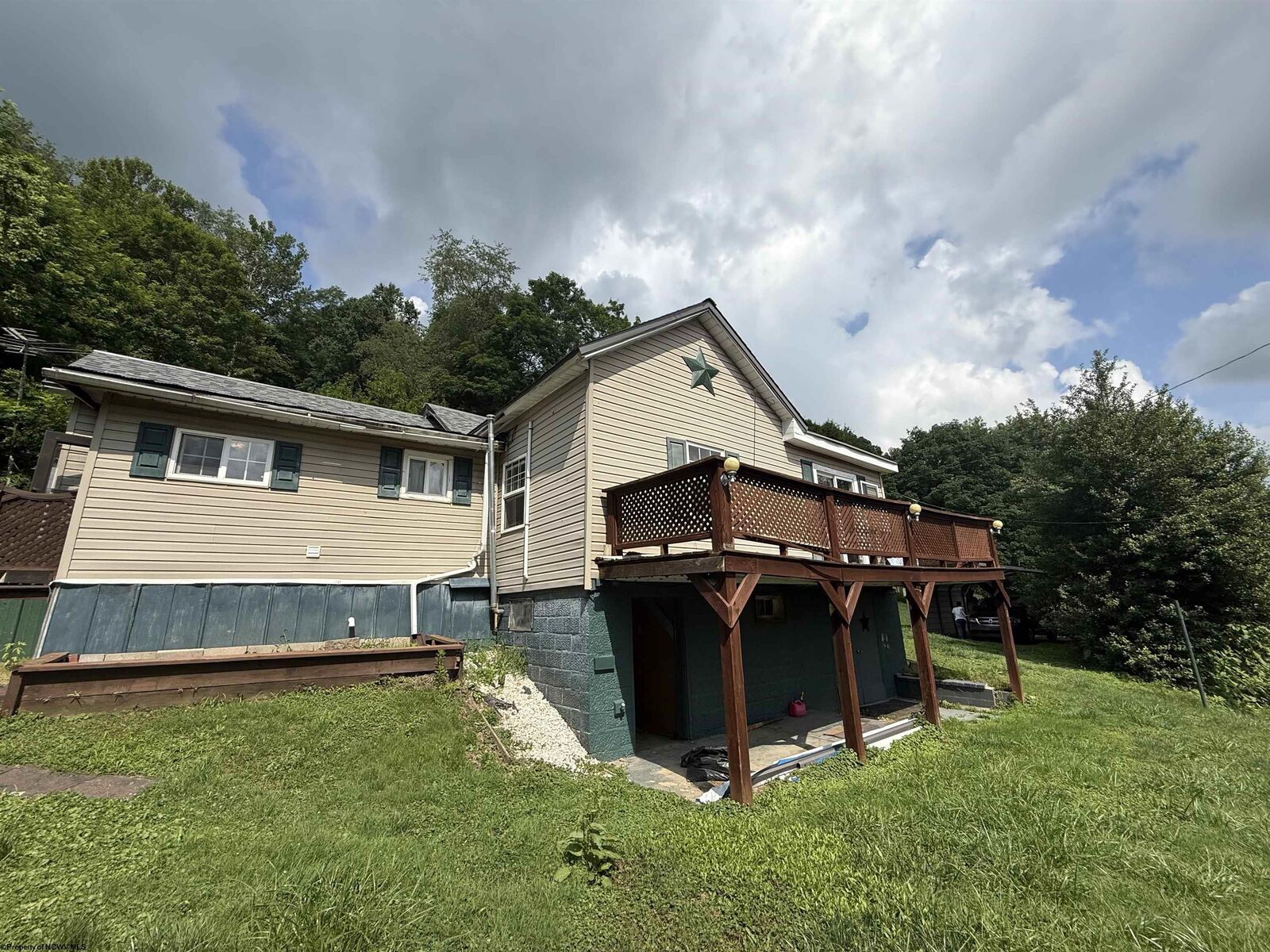 Property Photo:  102 Sutton Avenue  WV 26456 