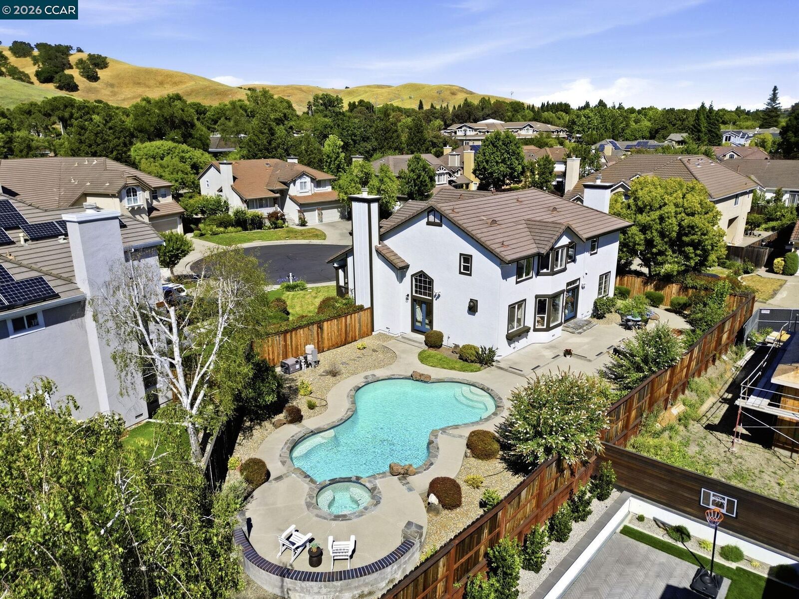 Property Photo: 183 Lasata Ct CA 94526