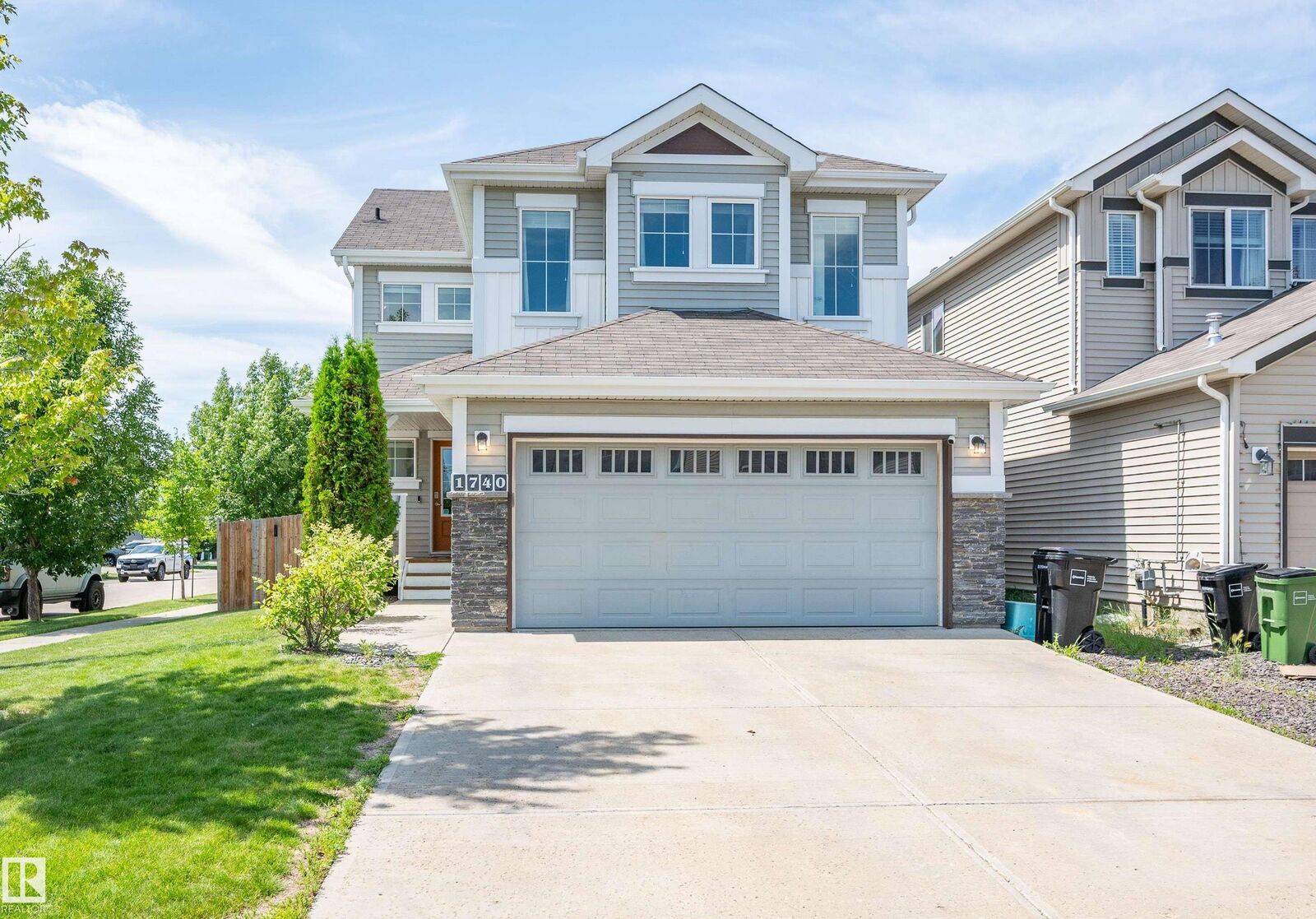Property Photo: 1740 59 Street SW AB T6X 0W5
