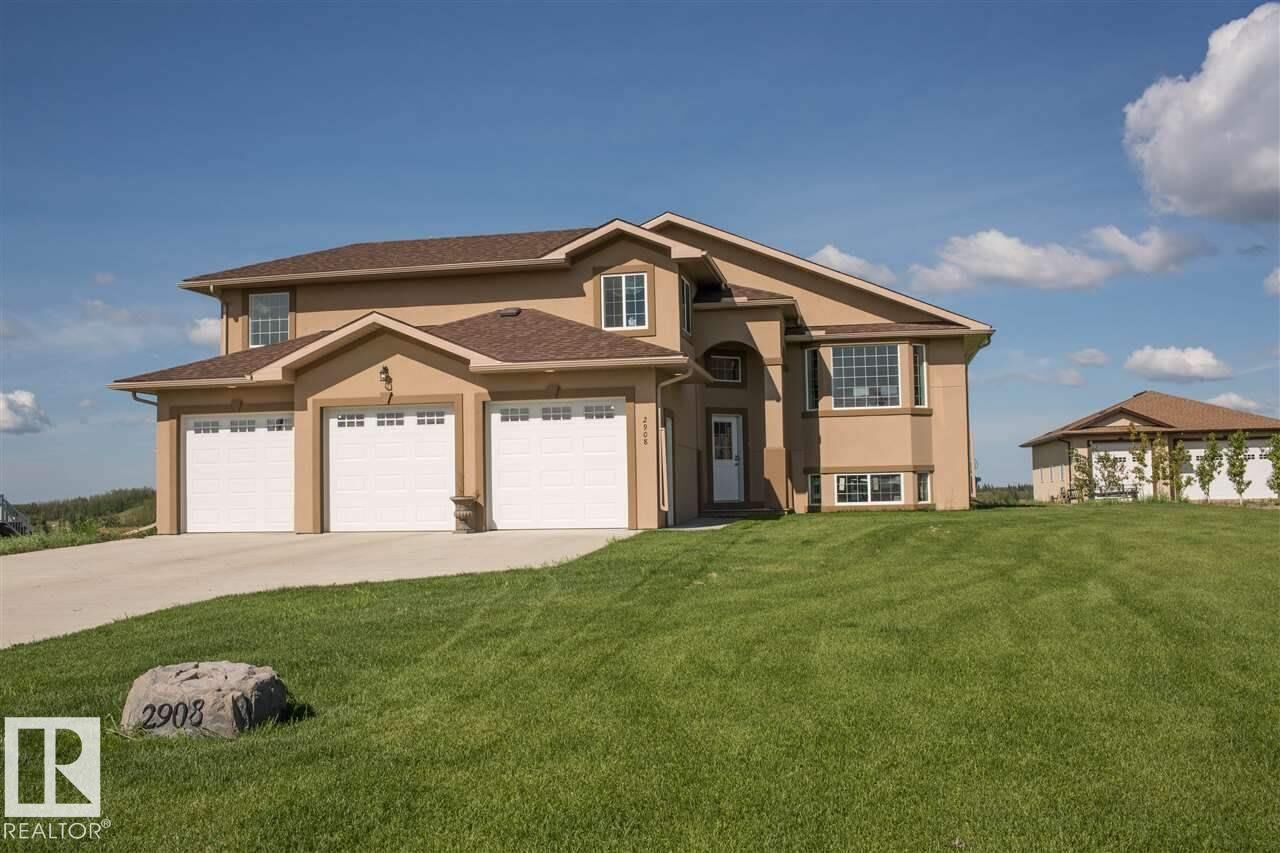 Property Photo:  2908 Wayne Way  AB T9M 1P8 