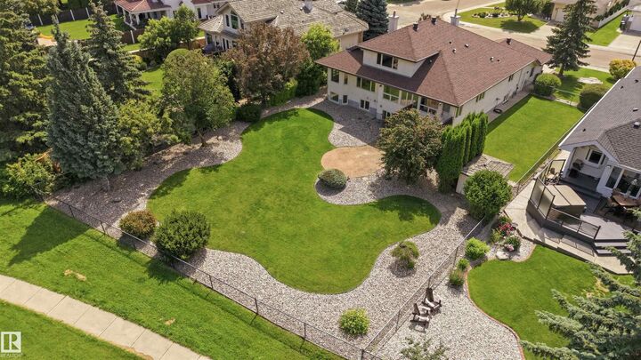 Property Photo:  337 Twin Brooks Drive NW  AB T6J 6S5 