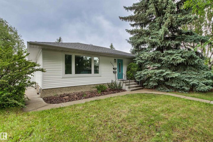 Property Photo: 7924 89 Avenue NW AB T6C 1N5