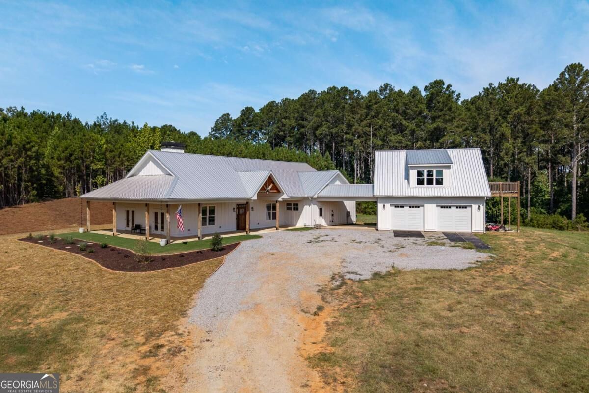 Property Photo: 3612 Athens Highway GA 30642